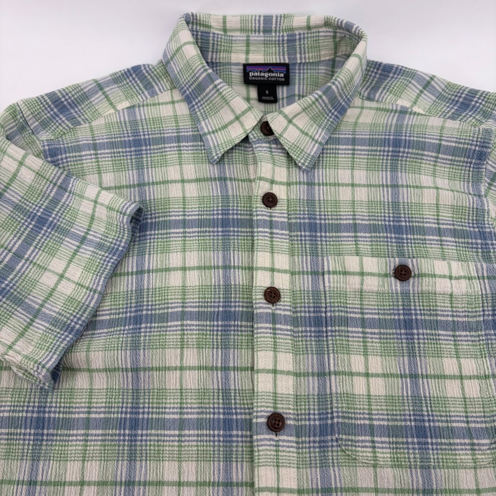 Patagonia Mens Small Organic Cotton Seersucker Plaid Short Sleeve Button Shirt